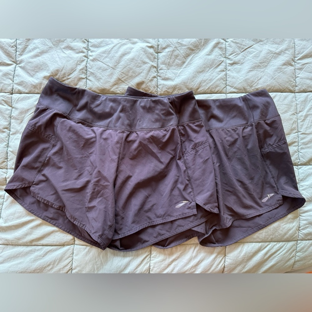 Brooks running shorts: Chaser 5” size Large